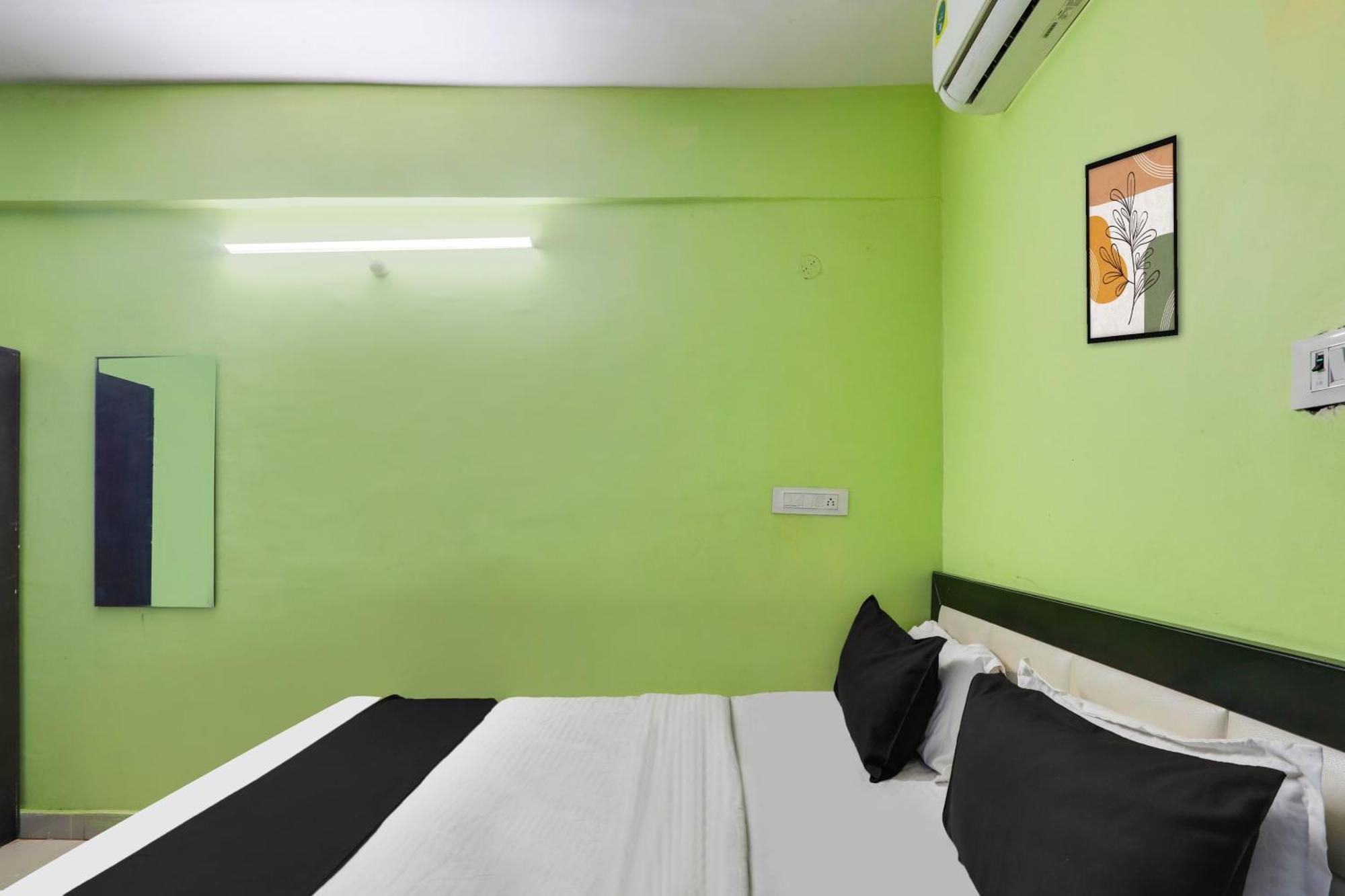 Hotel O Grand Hotel And Lodge Sangareddy Dış mekan fotoğraf