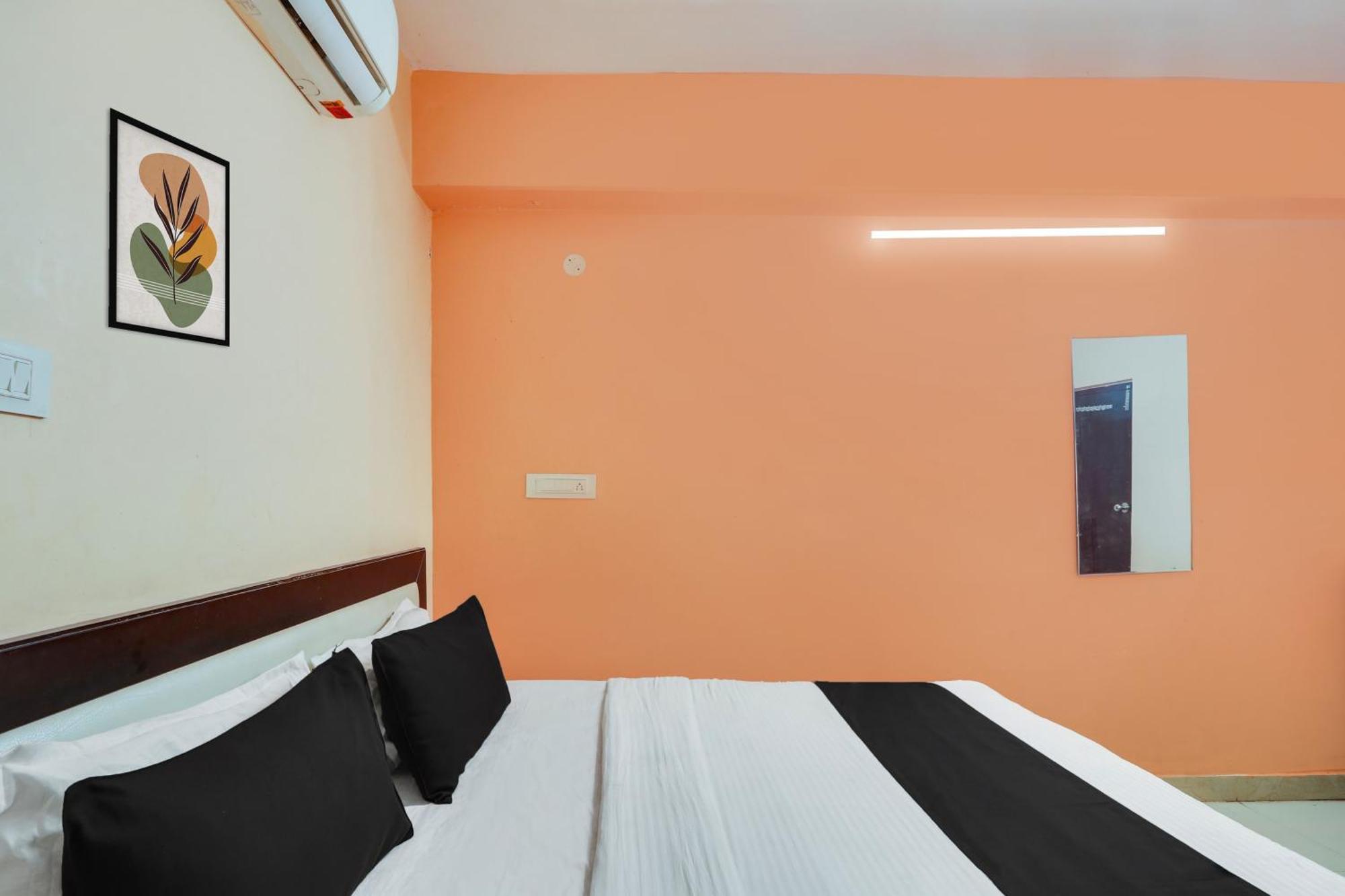 Hotel O Grand Hotel And Lodge Sangareddy Dış mekan fotoğraf